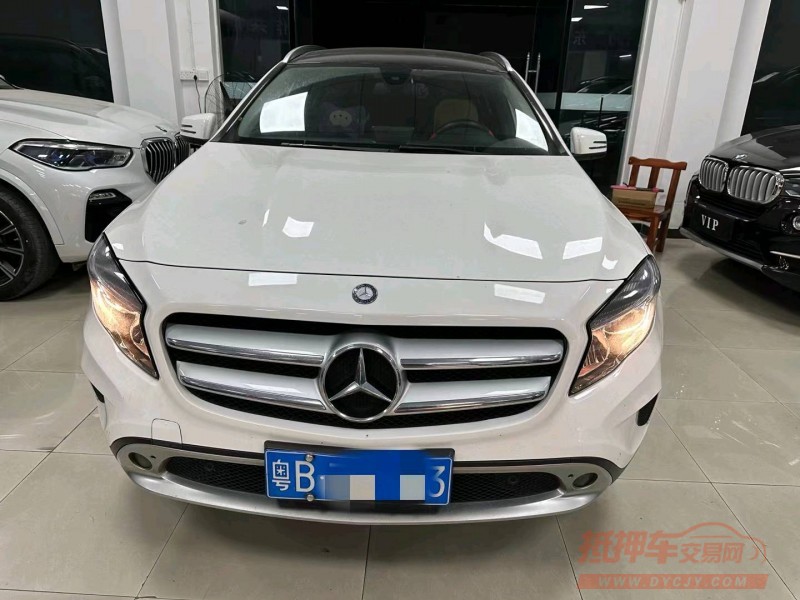 广州17年奔驰CLA1