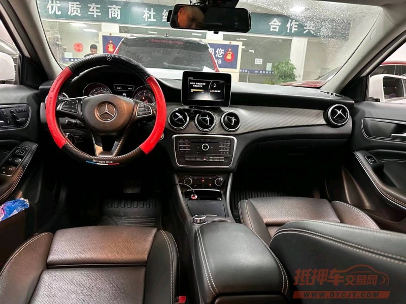 广州17年奔驰CLA7