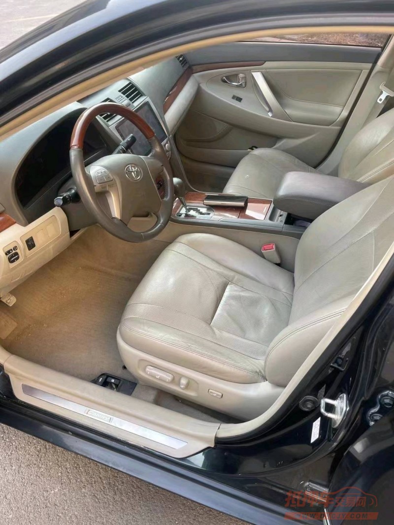 济南15年丰田凯美瑞6