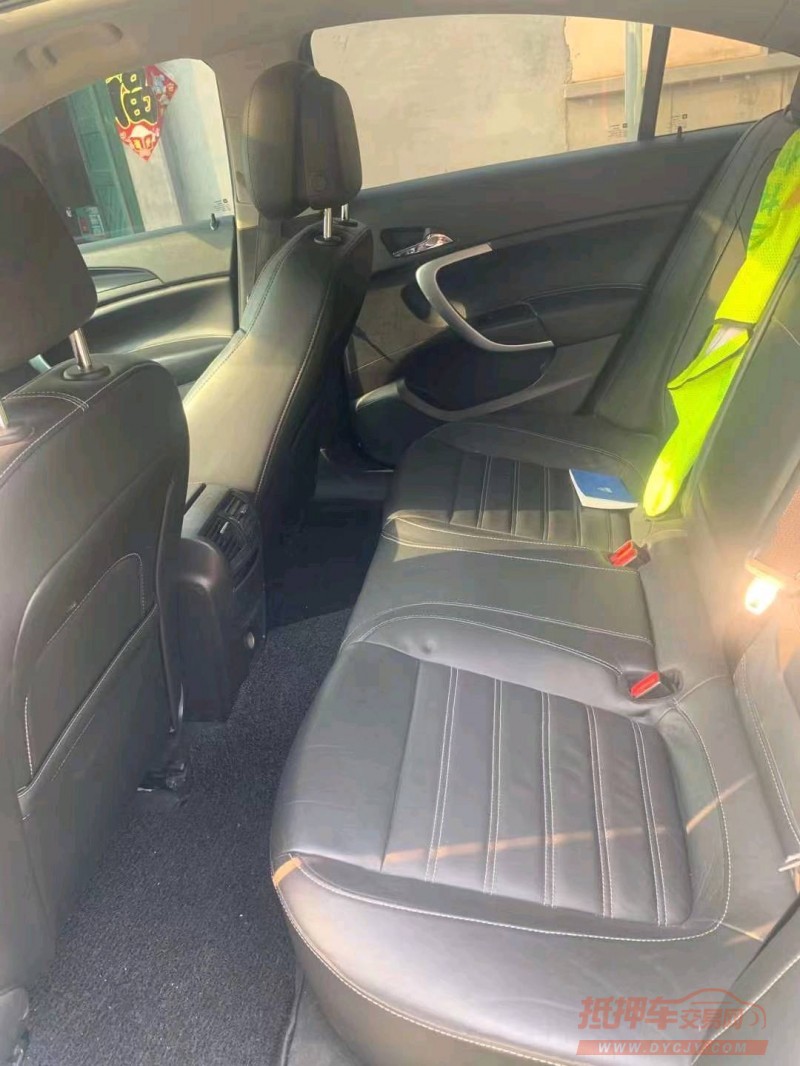 潍坊15年别克君威4