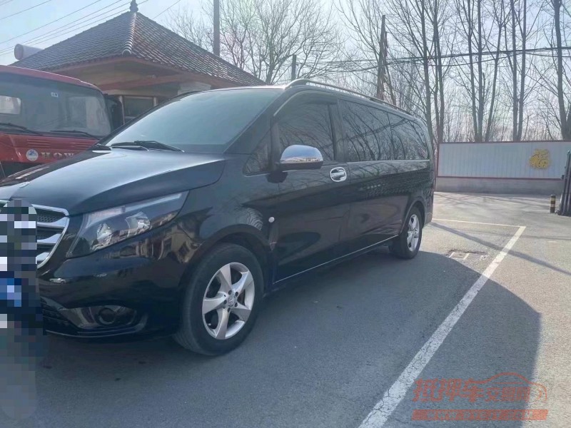 青岛17年奔驰威霆7