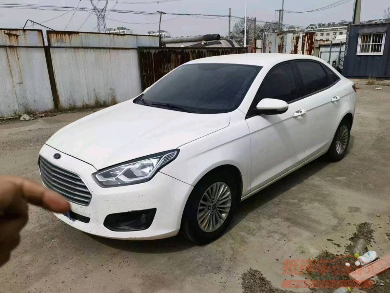 枣庄16年福特福睿斯2