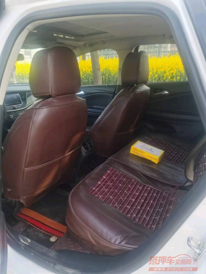 宜昌20年别克威朗5