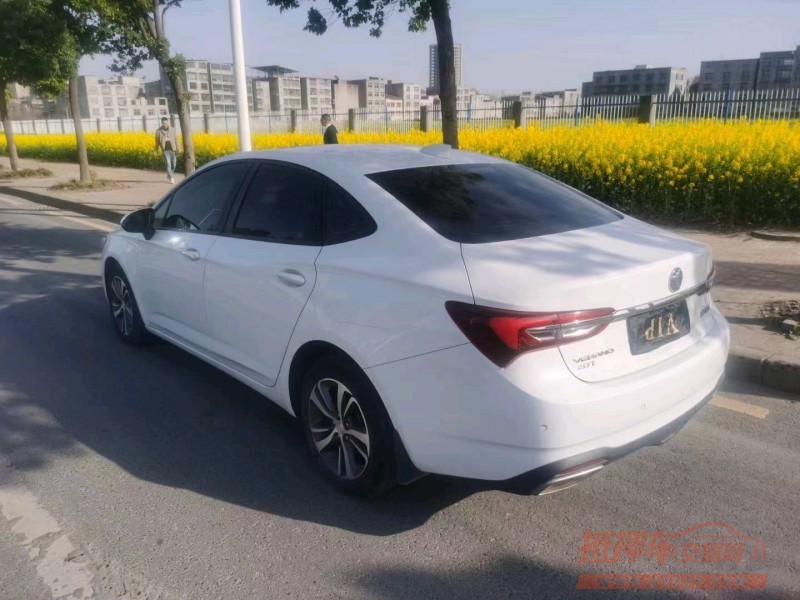 宜昌20年别克威朗7