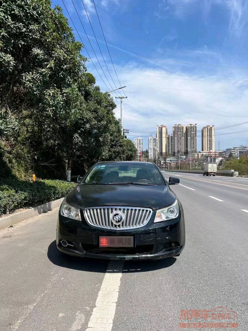 宜昌09年别克君越1