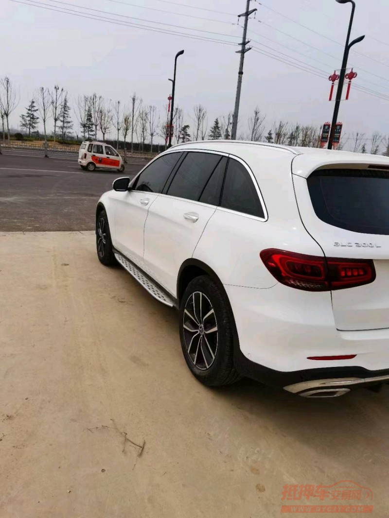 枣庄19年奔驰GLC7