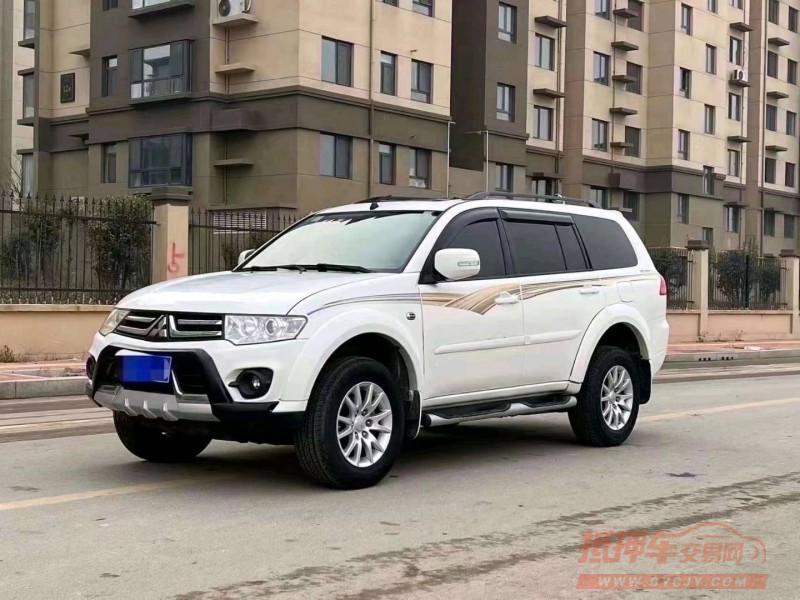 北京14年三菱帕杰罗2