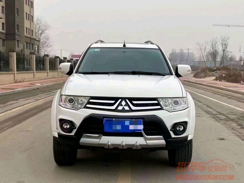 北京14年三菱帕杰罗5
