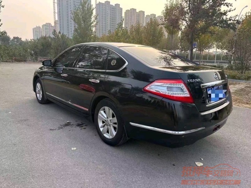 北京13年日产天籁8