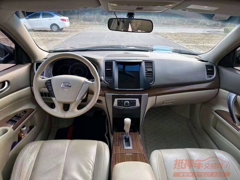 北京13年日产天籁4