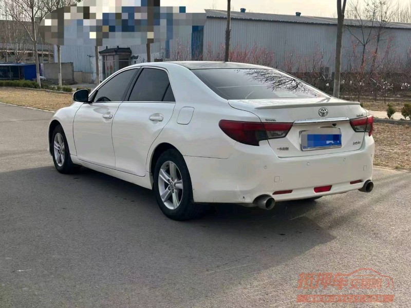 北京14年丰田锐志5