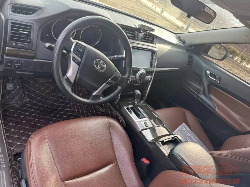 北京14年丰田锐志9