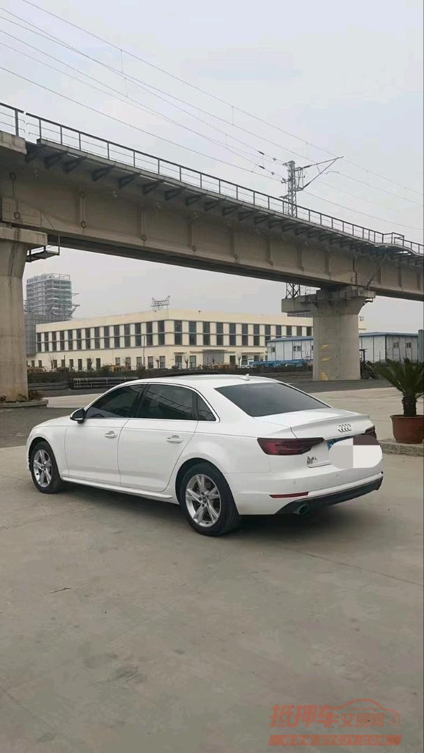 济南18年奥迪A4L3