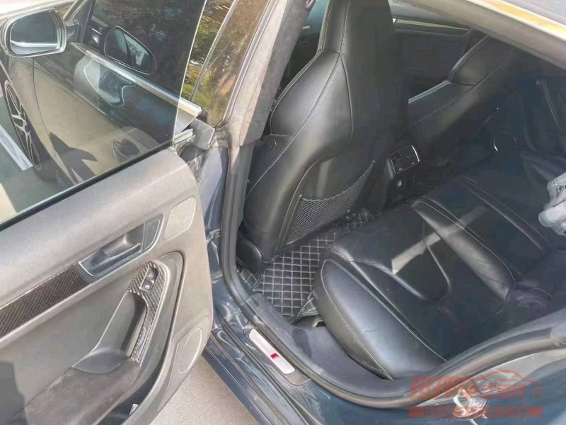 青岛12年奥迪S56