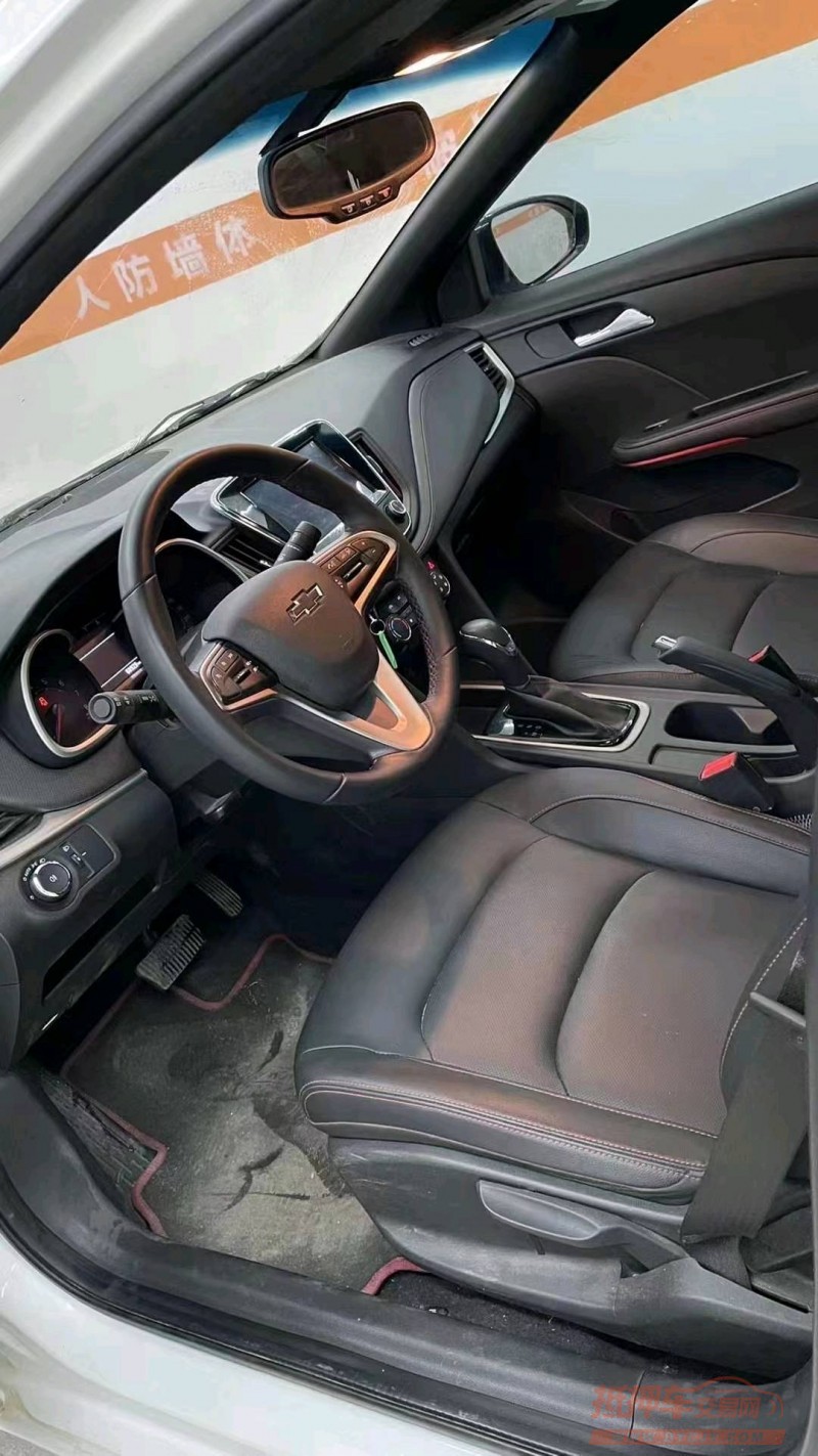 成都20年雪佛兰科鲁泽6