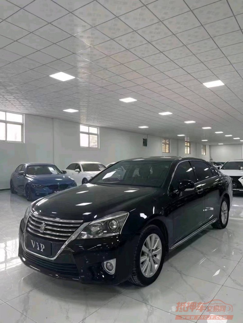 廊坊15年丰田皇冠2