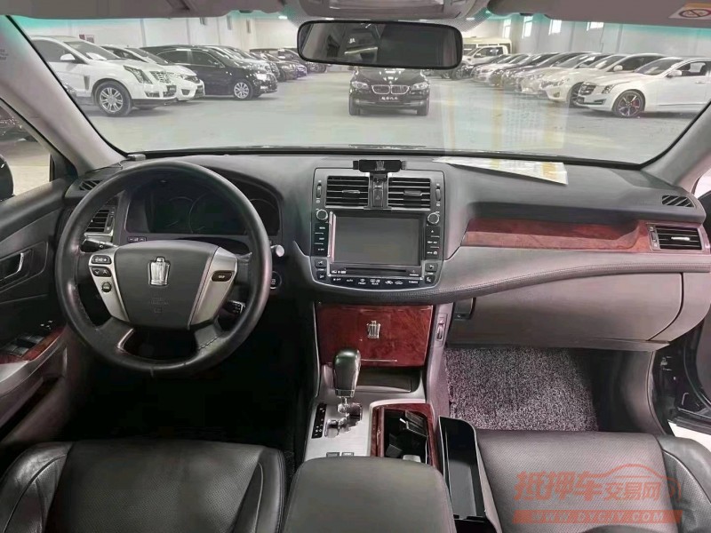 廊坊15年丰田皇冠6