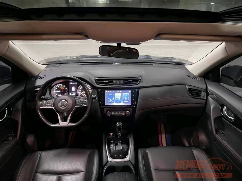 成都21年日产奇骏2