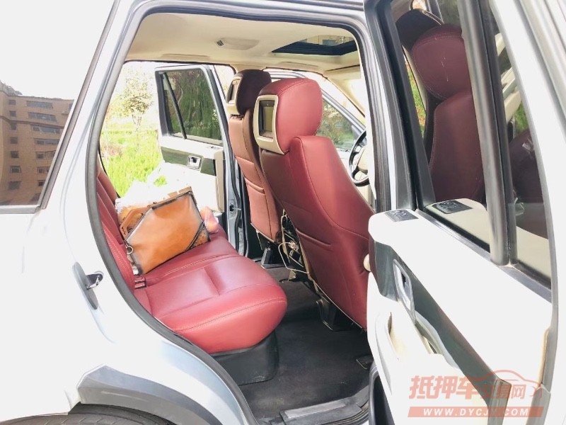 烟台09年路虎揽胜运动8