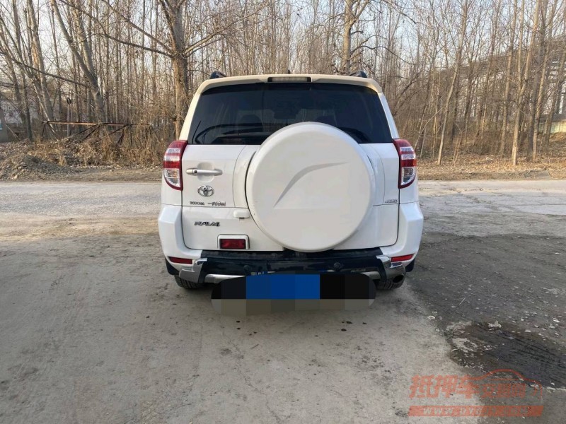 保定12年丰田RAV48
