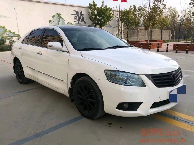 保定12年丰田凯美瑞5