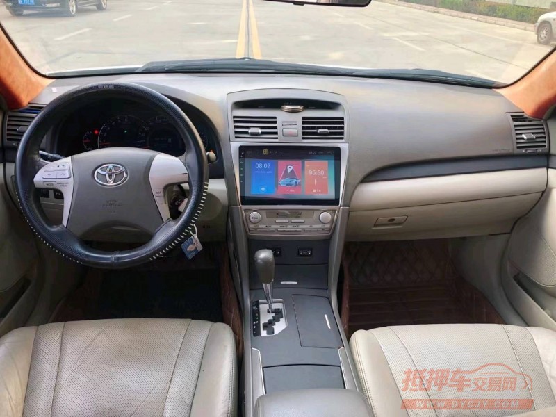 保定12年丰田凯美瑞8