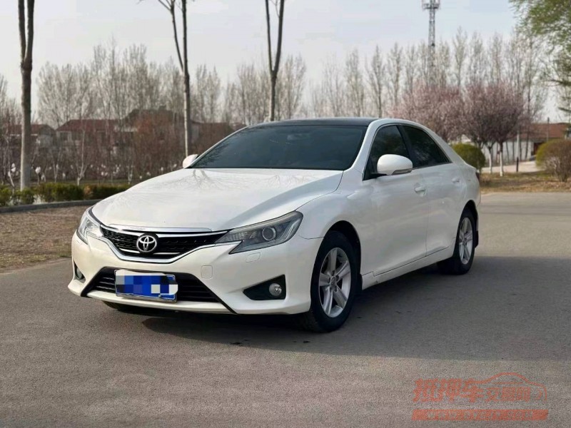 北京14年丰田锐志8