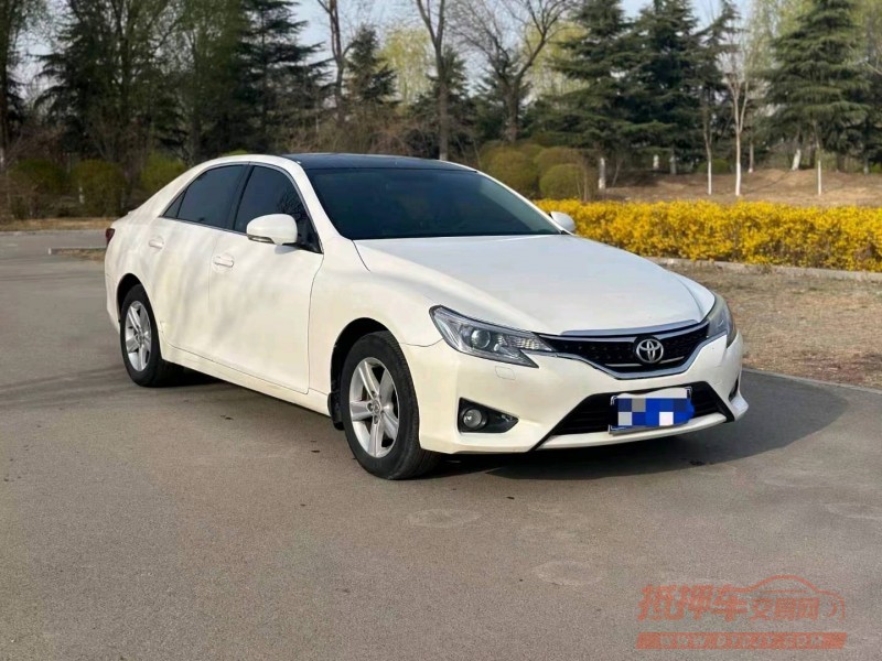 北京14年丰田锐志7
