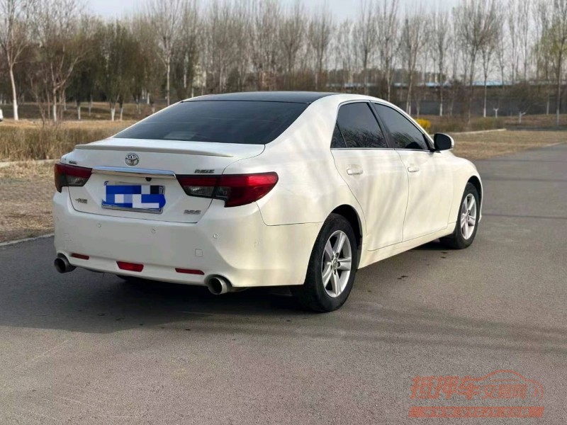 北京14年丰田锐志3