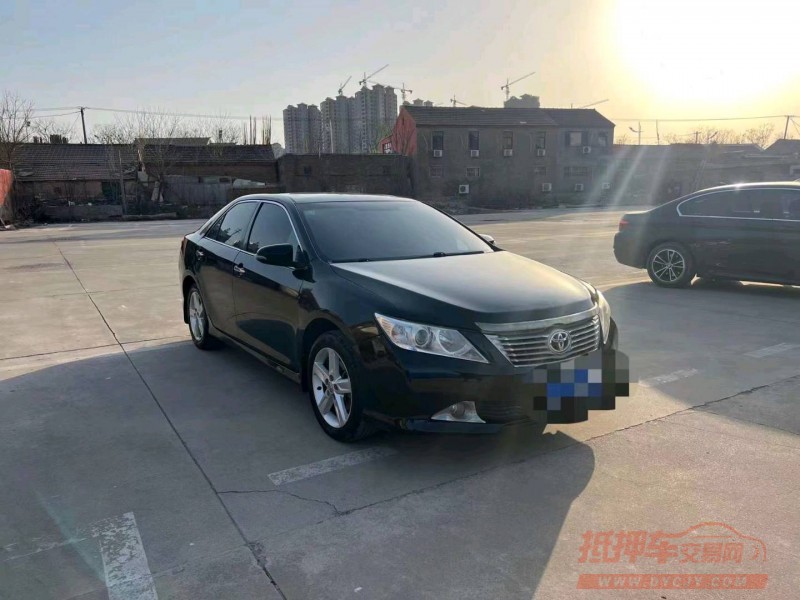 济南12年丰田凯美瑞2