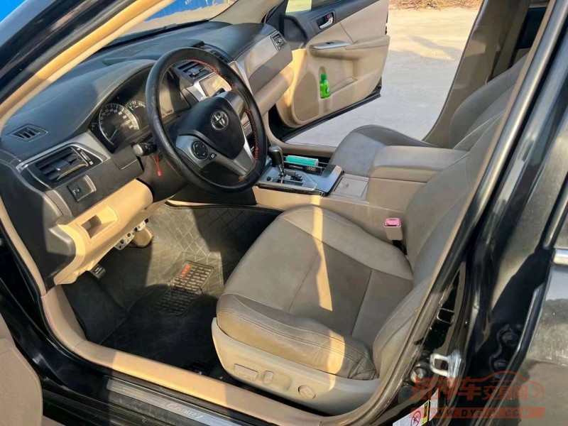 济南12年丰田凯美瑞6