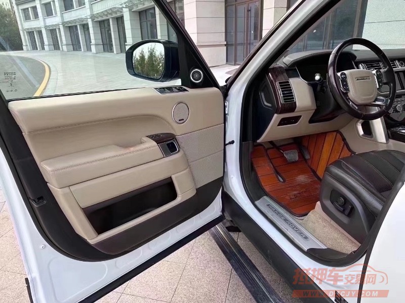北京16年路虎揽胜行政8