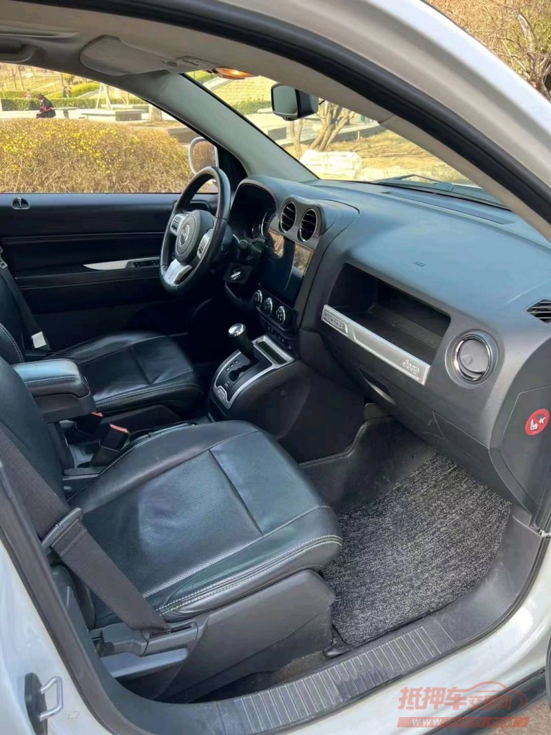 邯郸14年Jeep指南者8