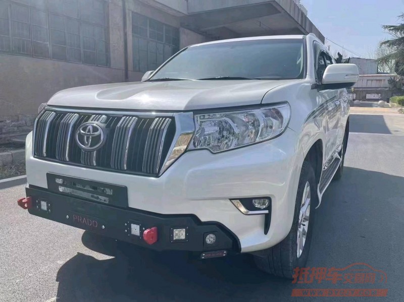 济南18年丰田普拉多2