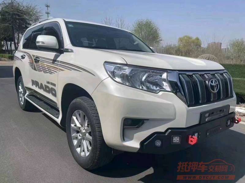 济南18年丰田普拉多5