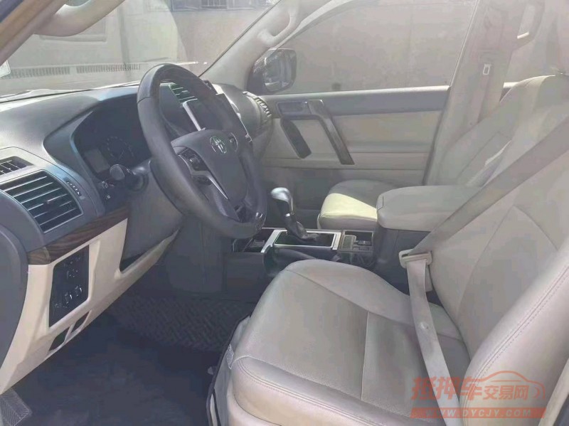 济南18年丰田普拉多6