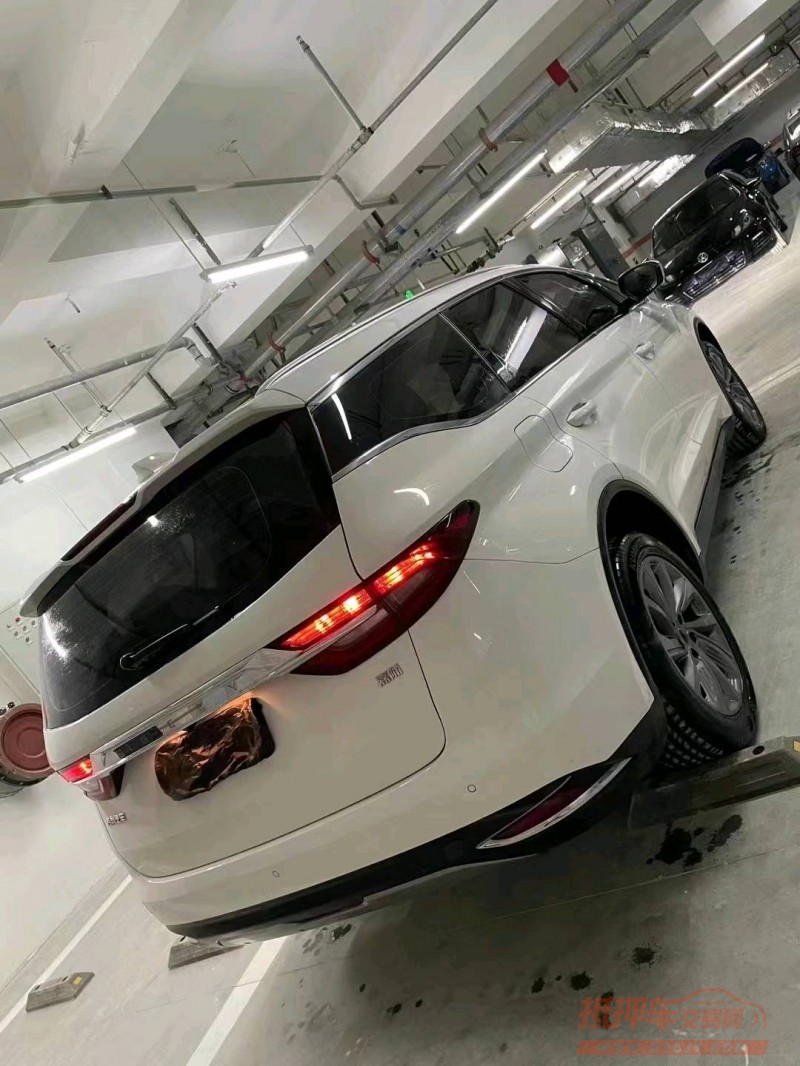 成都21年吉利嘉际4