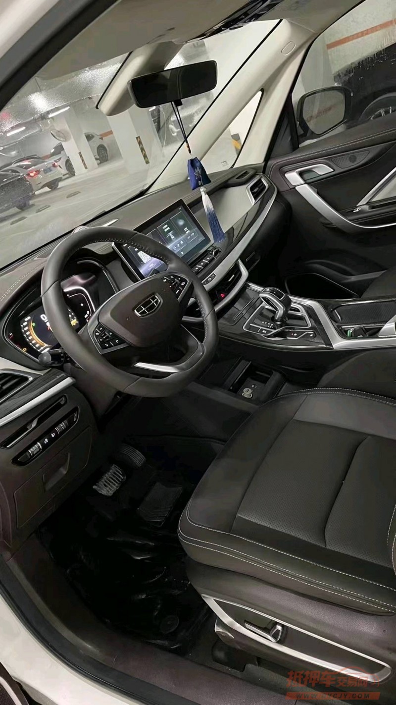 成都21年吉利嘉际6