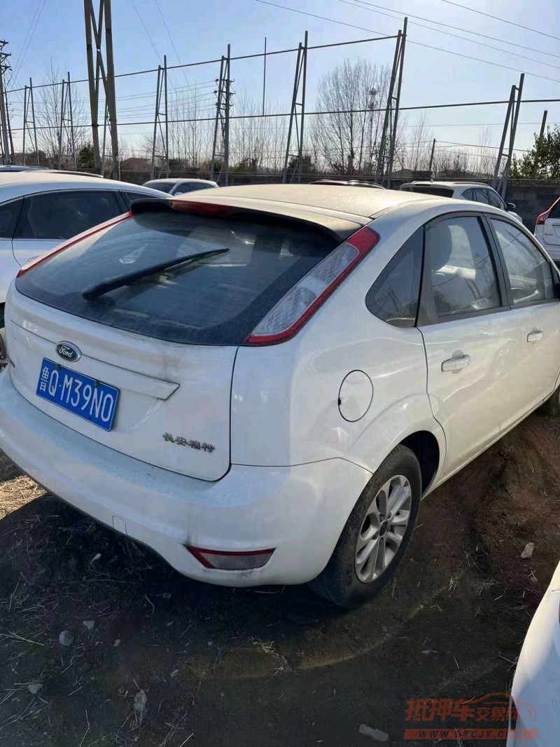 青岛14年福特福克斯3