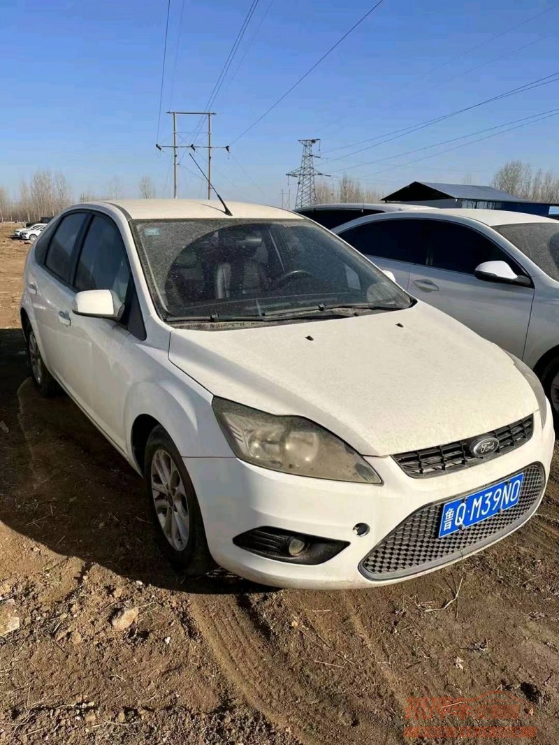 青岛14年福特福克斯5