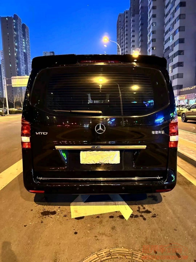 邢台17年奔驰威霆2