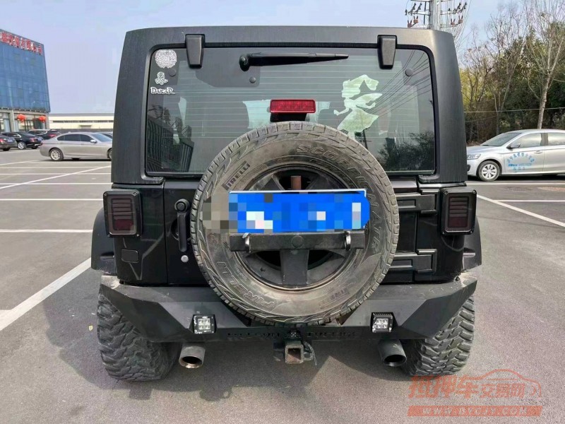 枣庄12年Jeep牧马人9