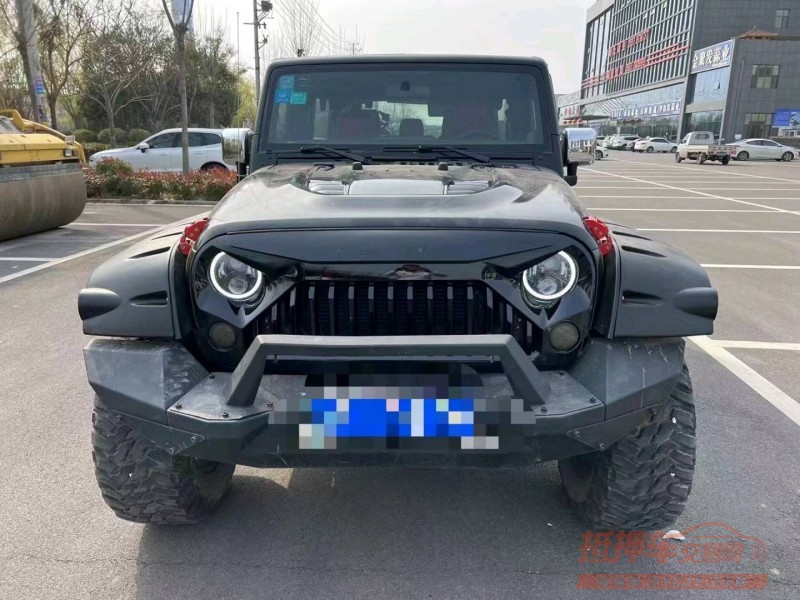 枣庄12年Jeep牧马人1