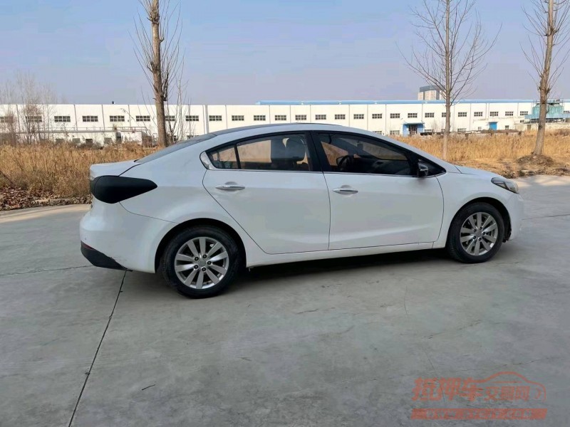 北京16年起亚K33