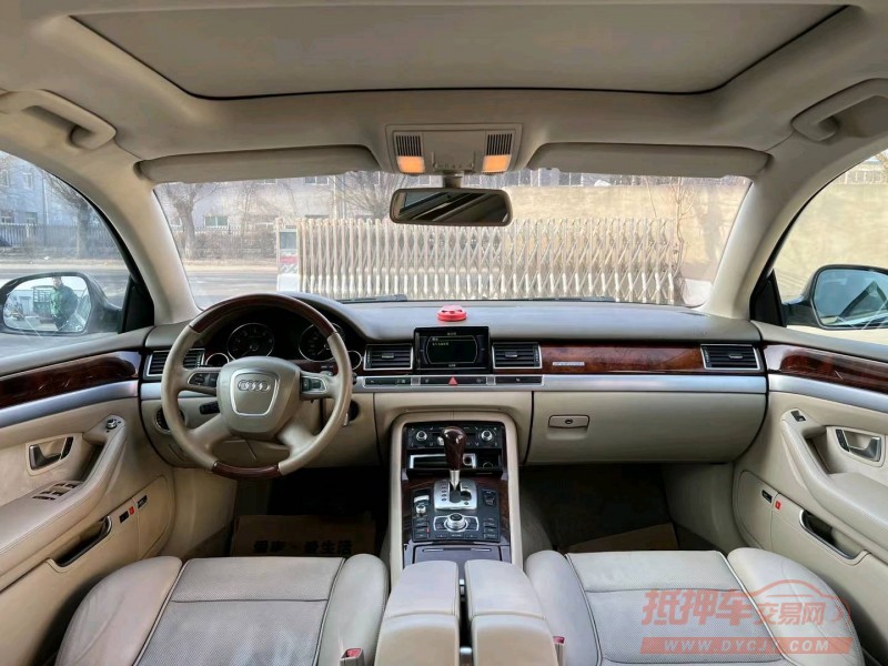 沈阳10年奥迪A8L9