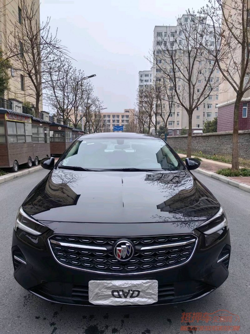 淮南22年别克君威9