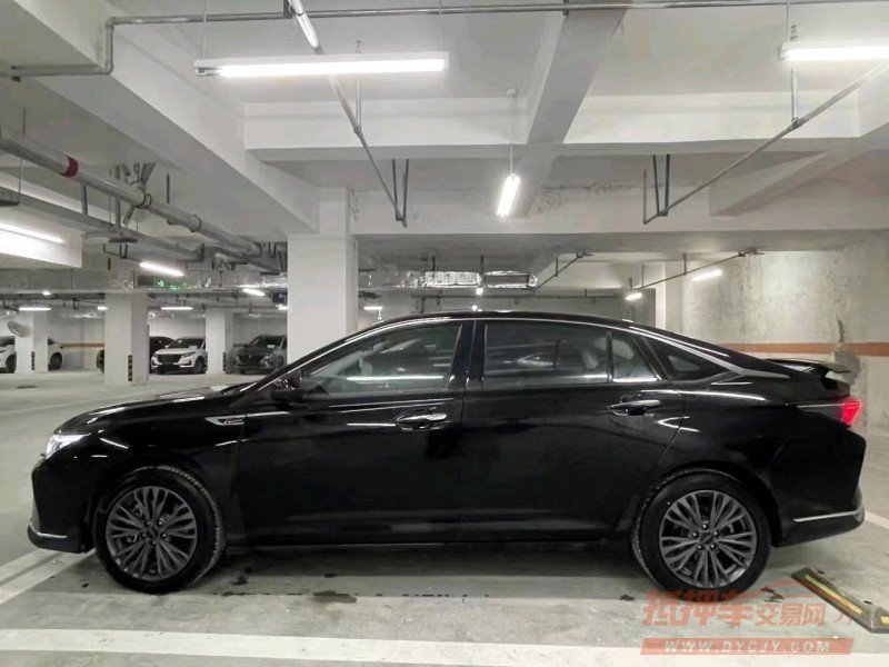 成都22年东风奕炫5