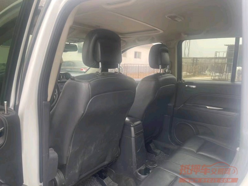 枣庄14年Jeep指南者8