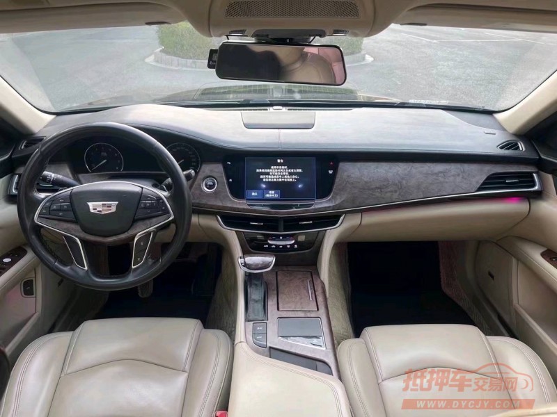 淮南17年凯迪拉克CT66