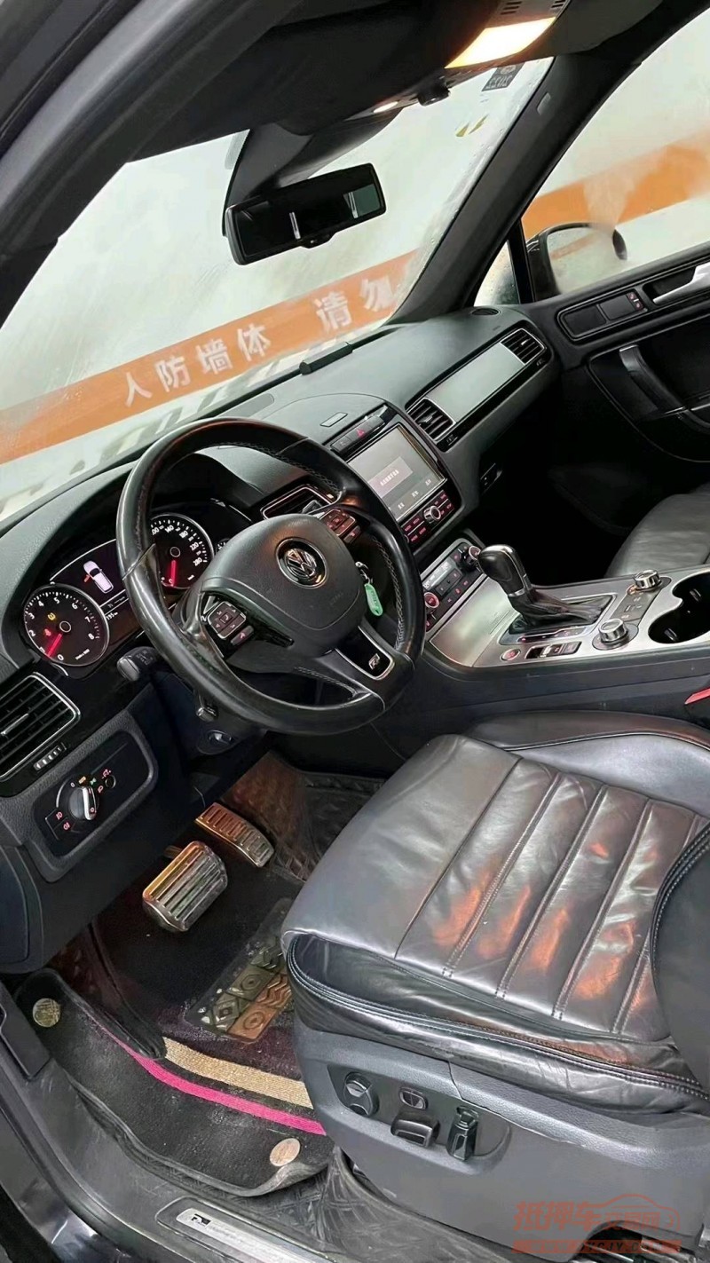 成都14年大众途锐5